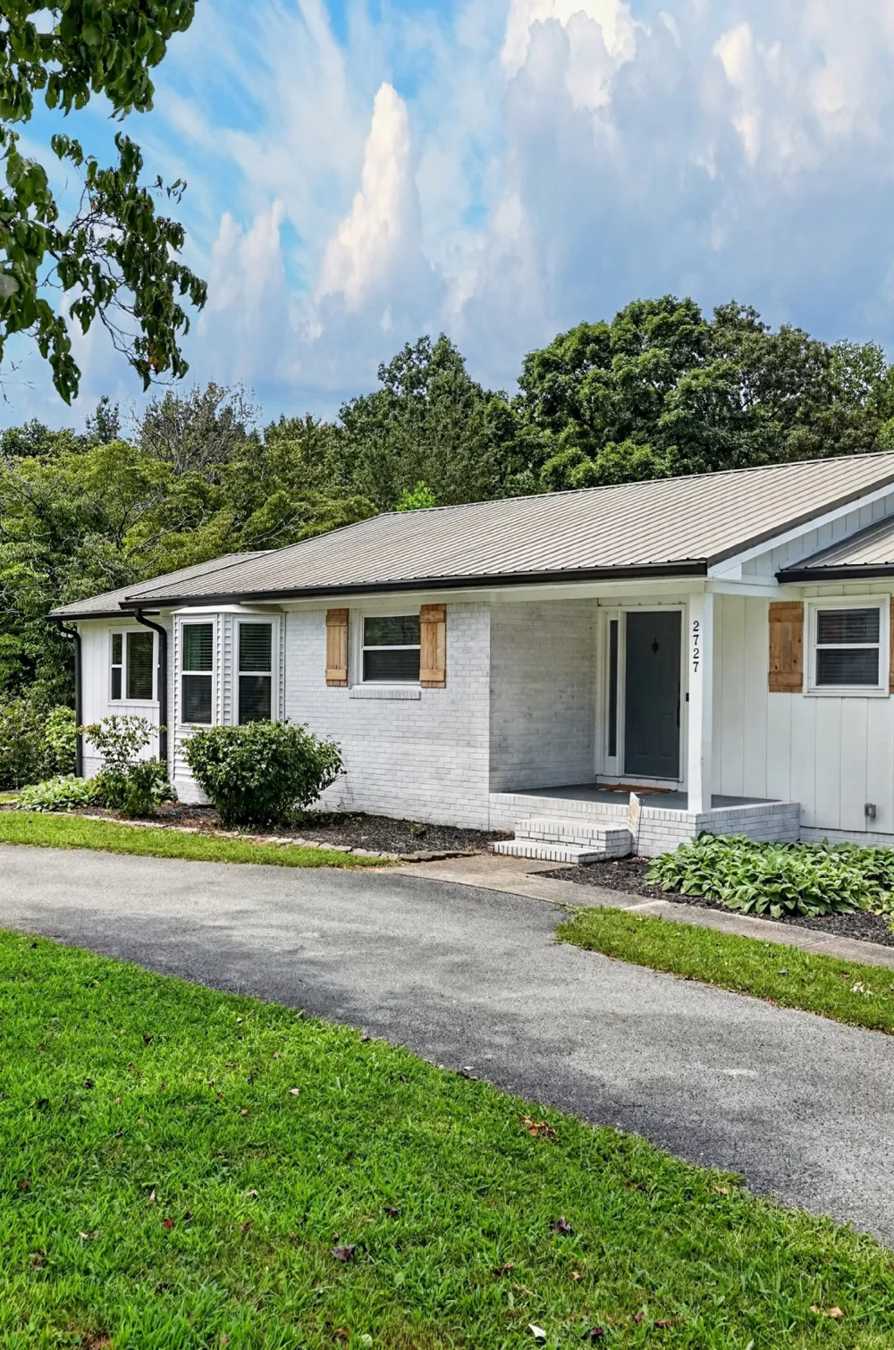 2727 Old Salem Dr Cookeville, TN 38506