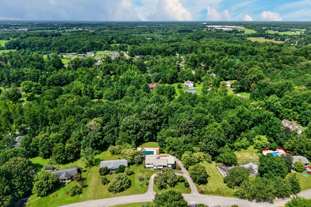 2727 Old Salem Dr Cookeville, TN 38506