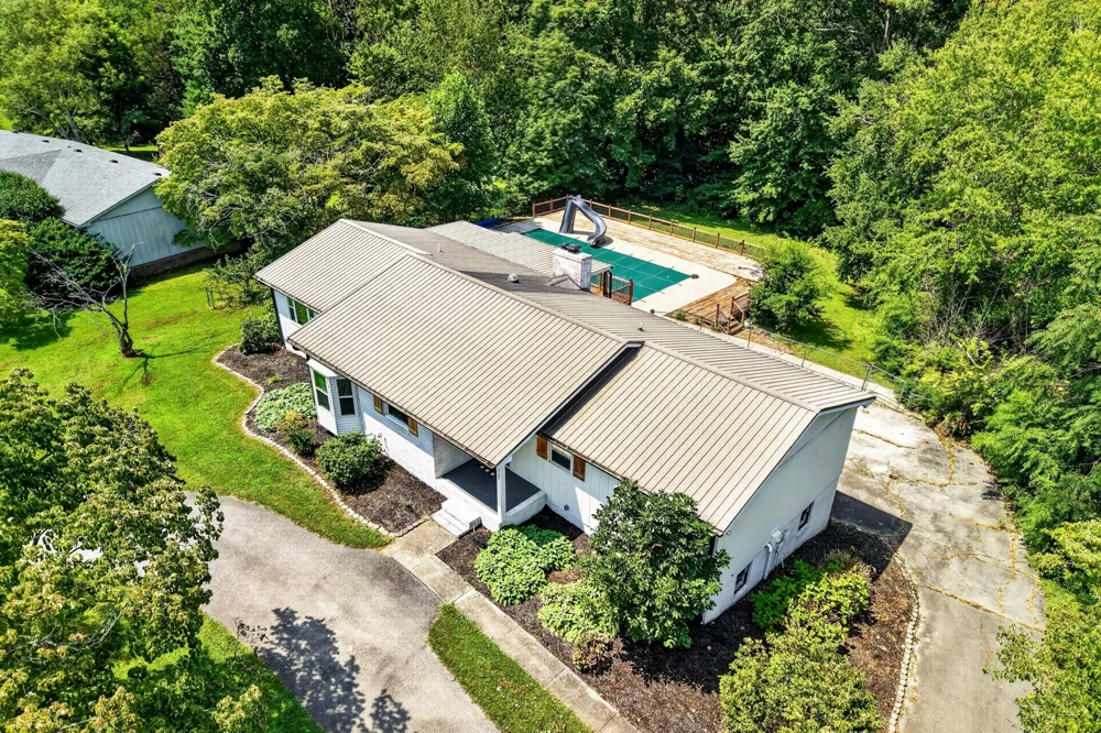 2727 Old Salem Dr Cookeville, TN 38506