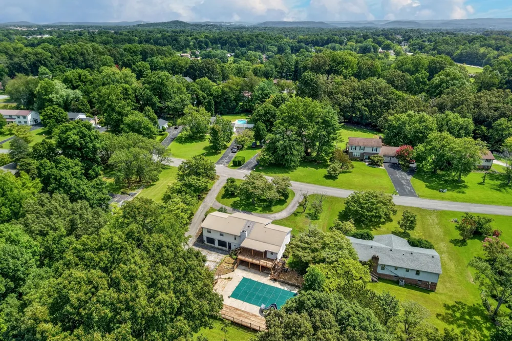 2727 Old Salem Dr Cookeville, TN 38506