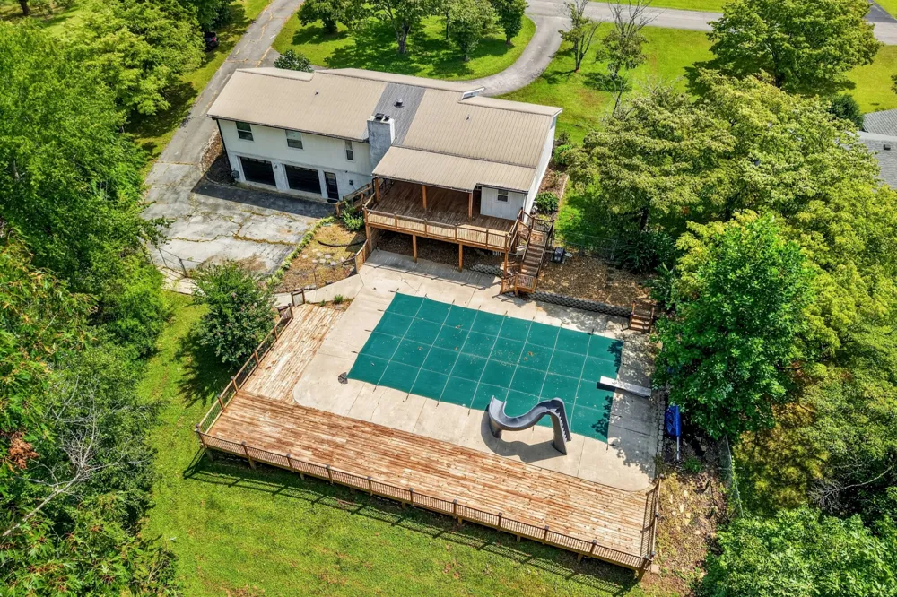 2727 Old Salem Dr Cookeville, TN 38506
