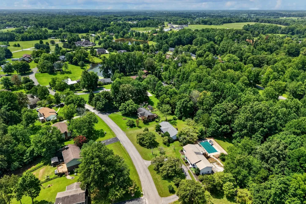 2727 Old Salem Dr Cookeville, TN 38506