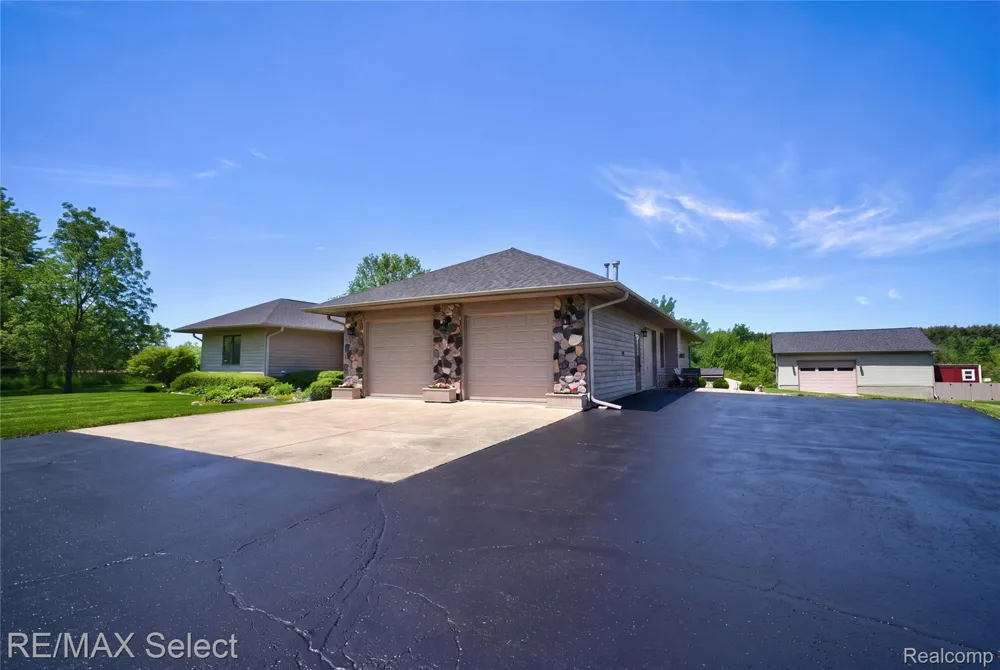 9120 RAY ROAD Gaines Township, MI 48436