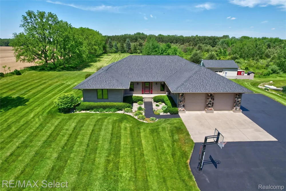 9120 RAY ROAD Gaines Township, MI 48436