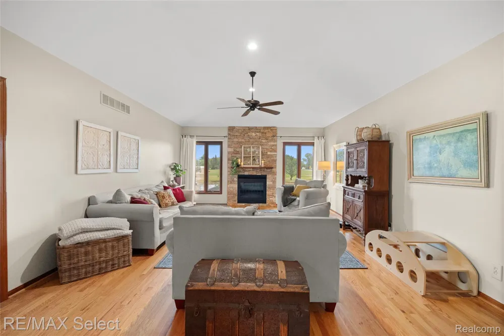 9120 RAY ROAD Gaines Township, MI 48436