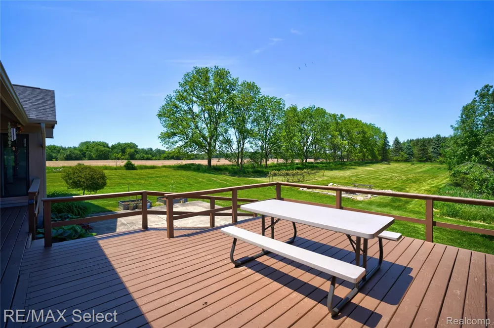 9120 RAY ROAD Gaines Township, MI 48436
