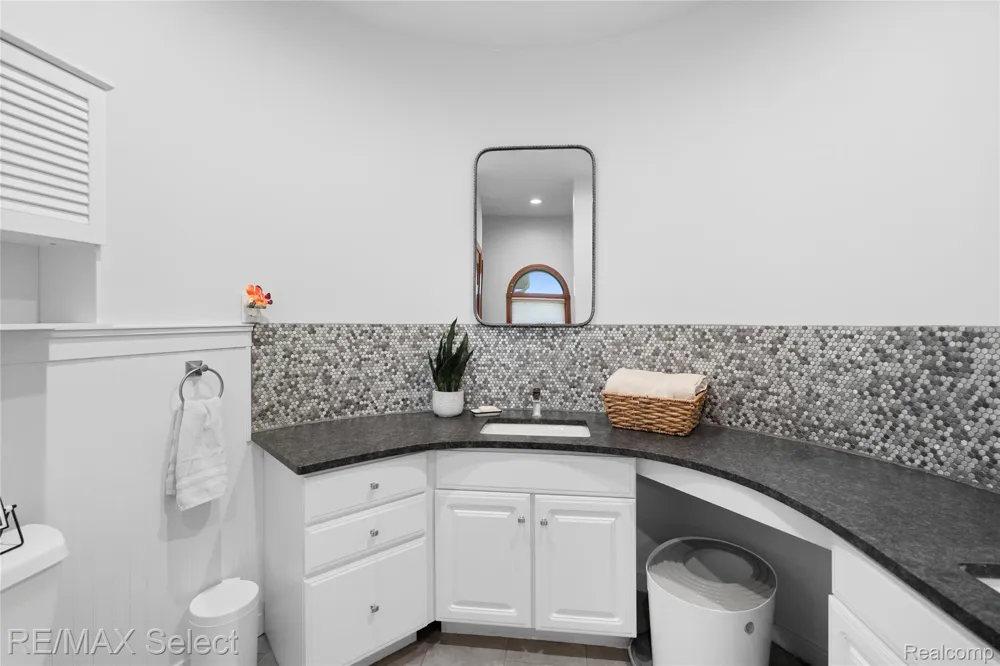 9120 RAY ROAD Gaines Township, MI 48436