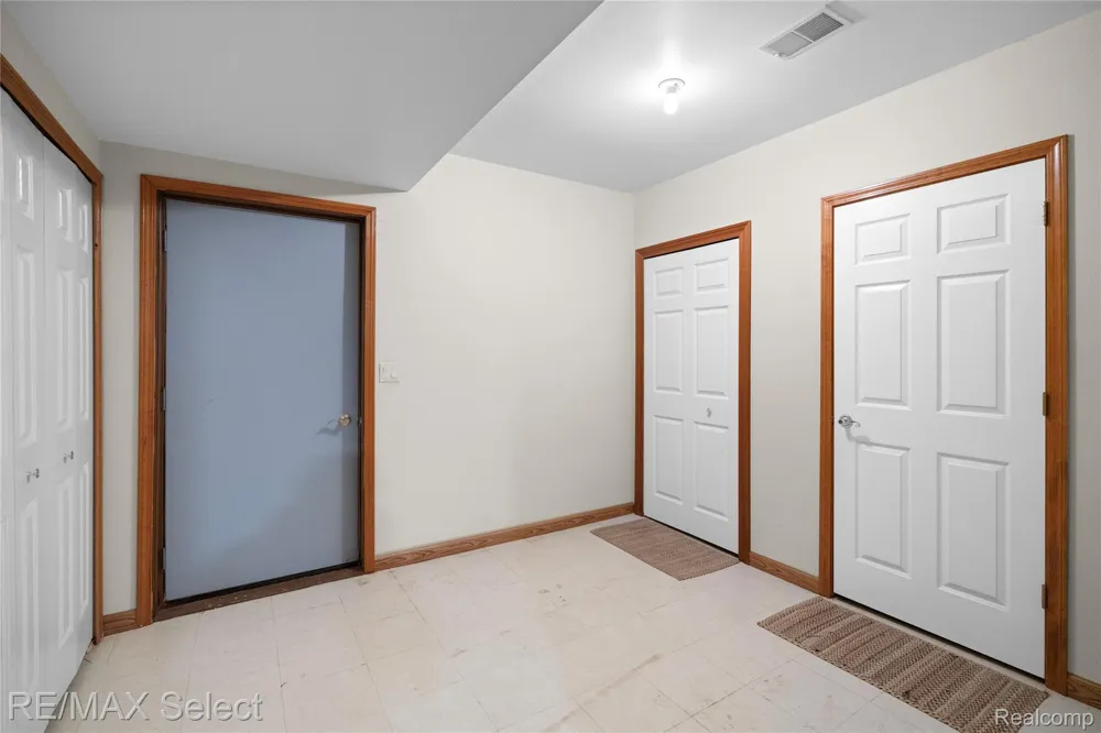 9120 RAY ROAD Gaines Township, MI 48436