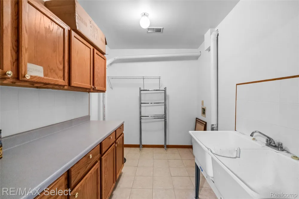 9120 RAY ROAD Gaines Township, MI 48436