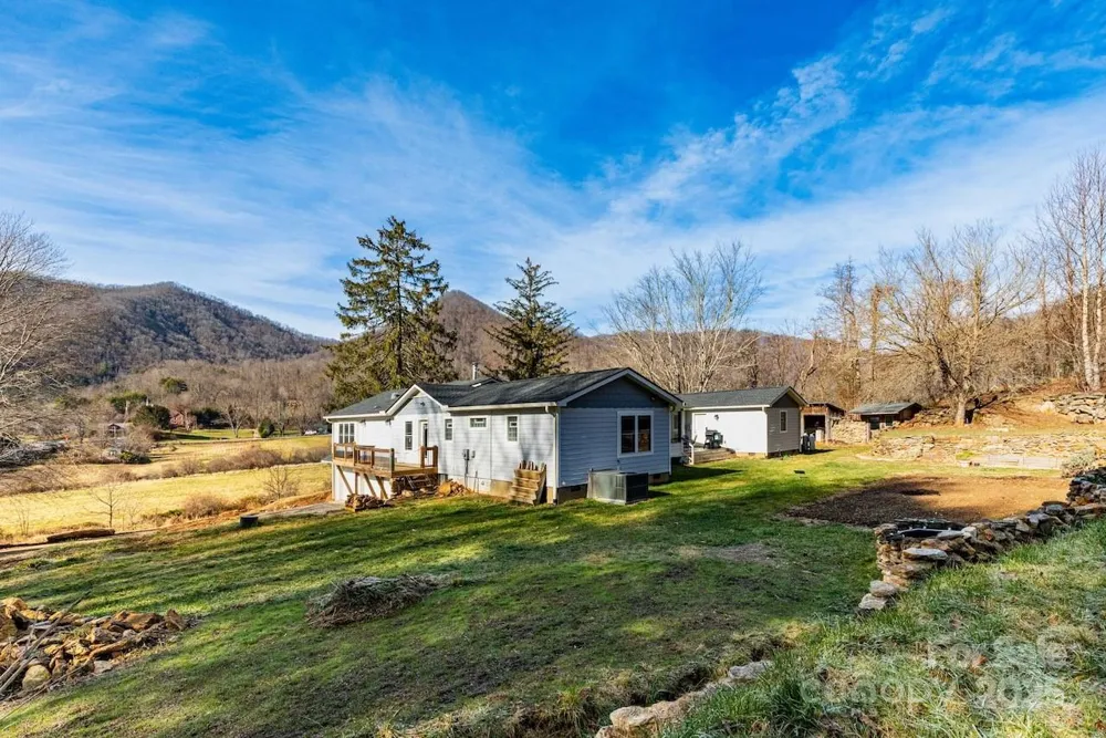 2888 Beaverdam Road Canton, NC 28716