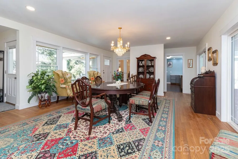 2888 Beaverdam Road Canton, NC 28716