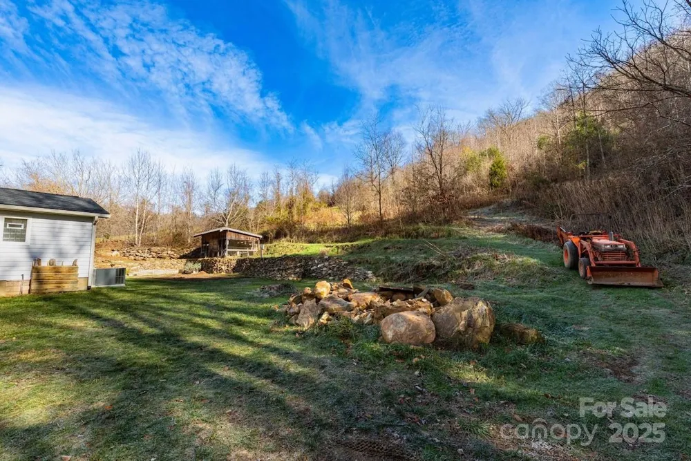 2888 Beaverdam Road Canton, NC 28716