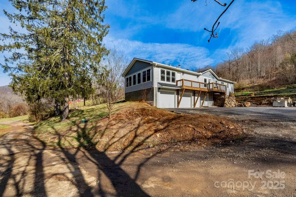 2888 Beaverdam Road Canton, NC 28716