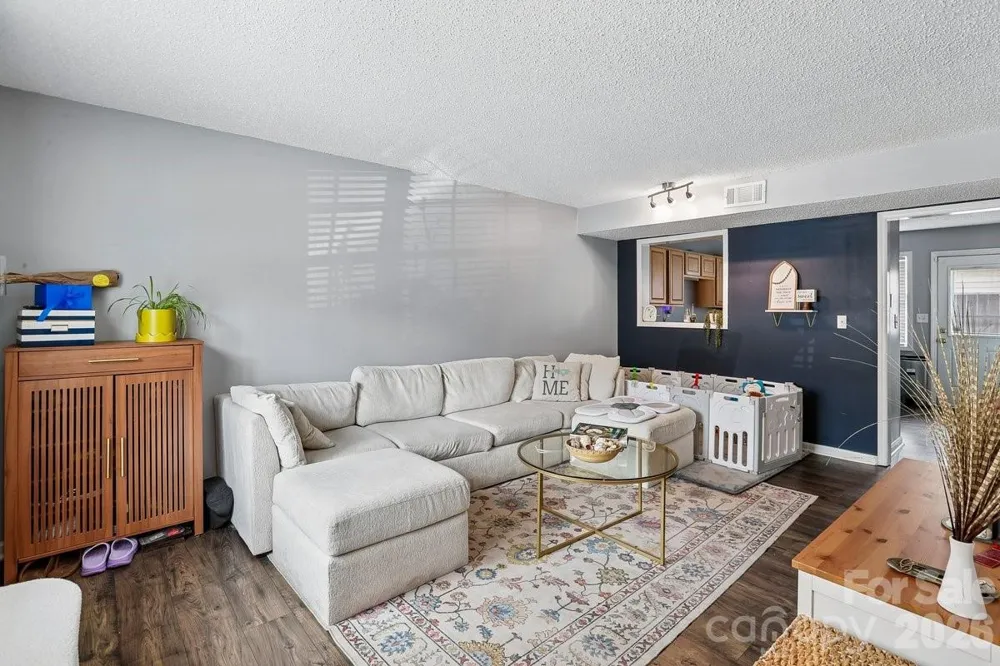 1300 Larchmont Place #303 Salisbury, NC 28144