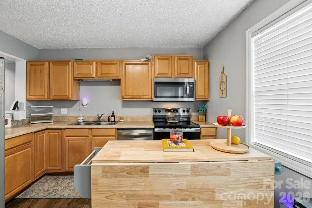 1300 Larchmont Place #303 Salisbury, NC 28144