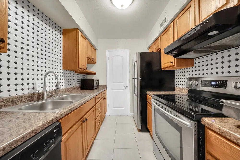 1817 E Grauwyler Road #158 Irving, TX 75061