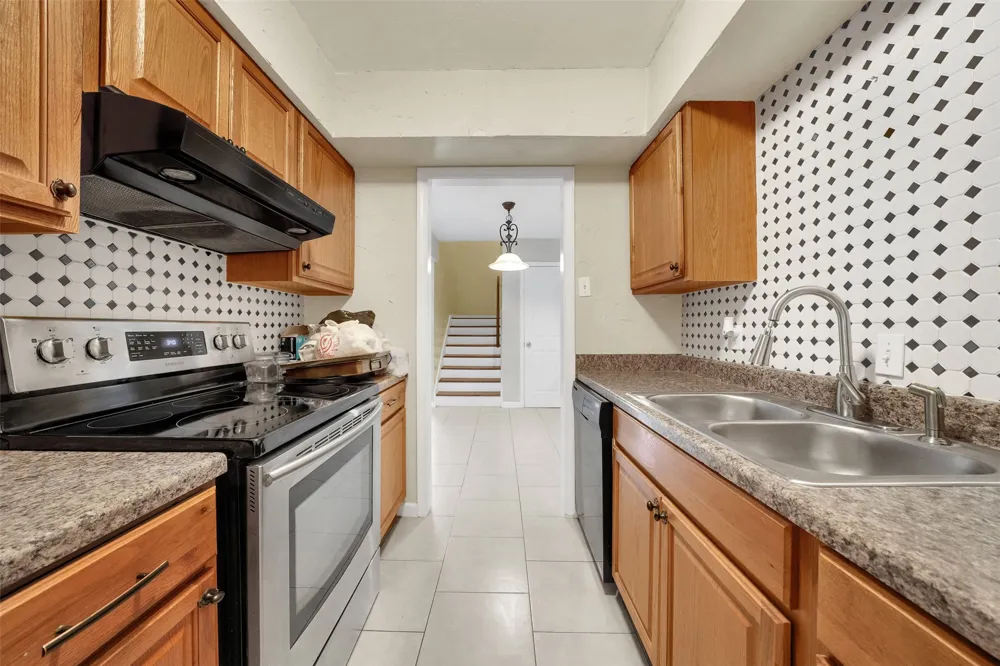 1817 E Grauwyler Road #158 Irving, TX 75061