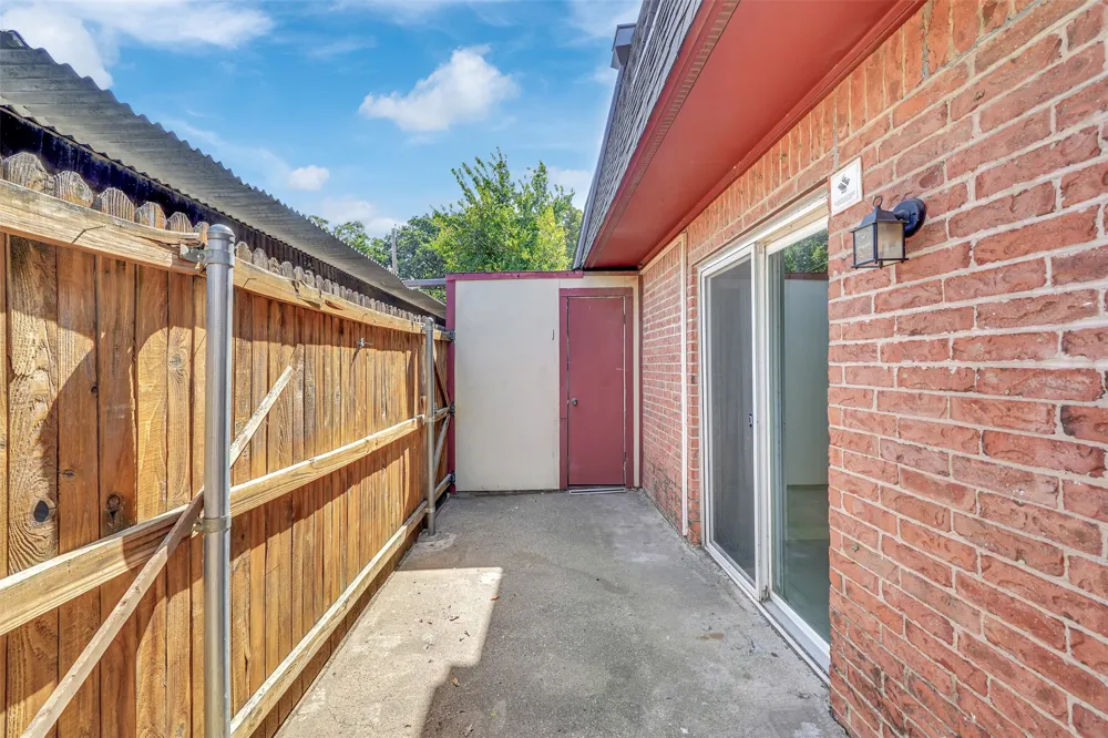 1817 E Grauwyler Road #158 Irving, TX 75061