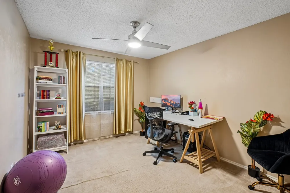 335 Robin Hill Lane Duncanville, TX 75137