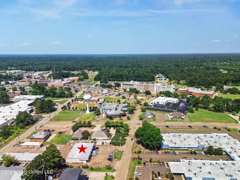 1405 Aston Avenue Mccomb, MS 39648