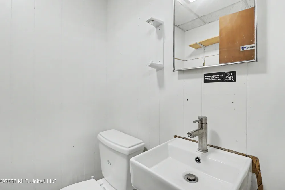 1405 Aston Avenue Mccomb, MS 39648