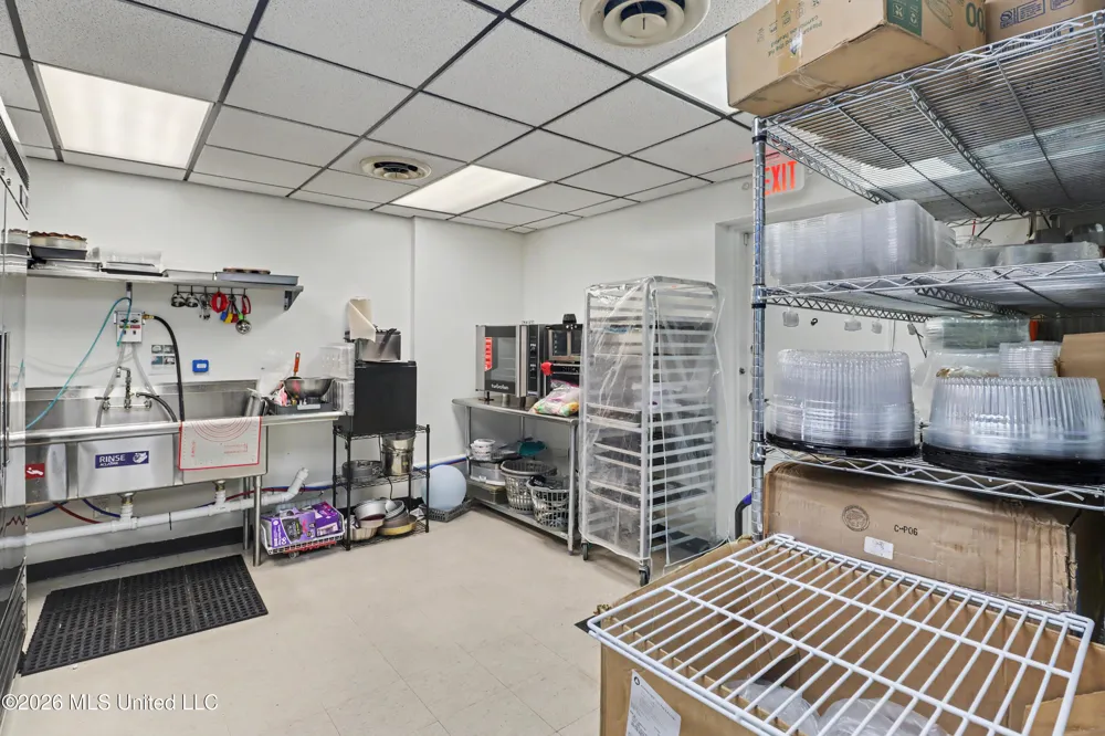 1405 Aston Avenue Mccomb, MS 39648