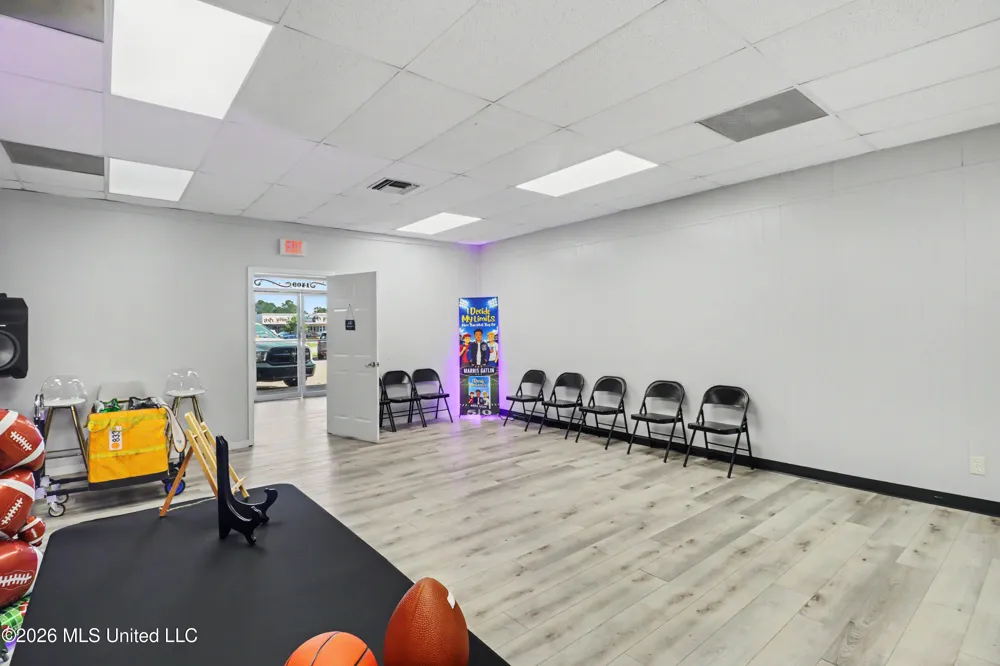 1405 Aston Avenue Mccomb, MS 39648
