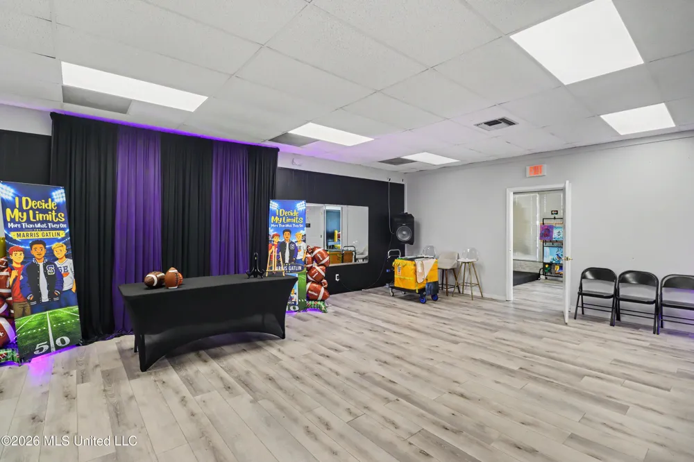 1405 Aston Avenue Mccomb, MS 39648