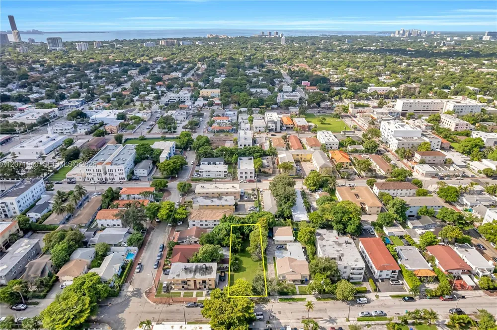 1324 SW 5th St Miami, FL 33135