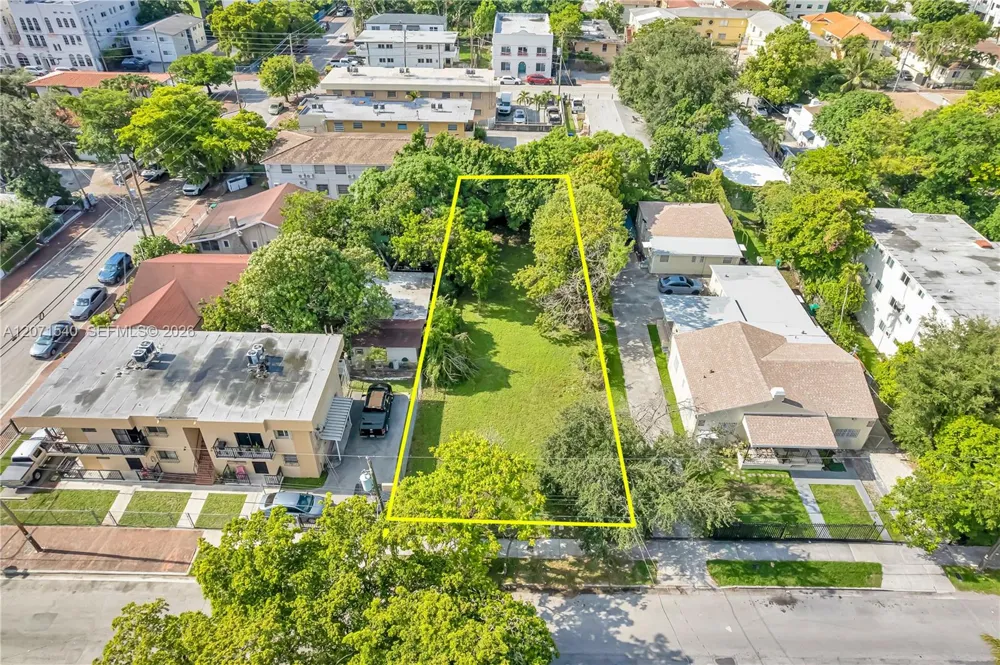 1324 SW 5th St Miami, FL 33135
