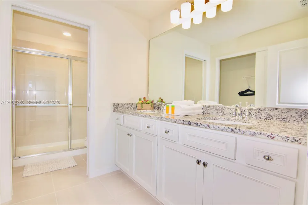 3850 Lana AVE Davenport, FL 33897