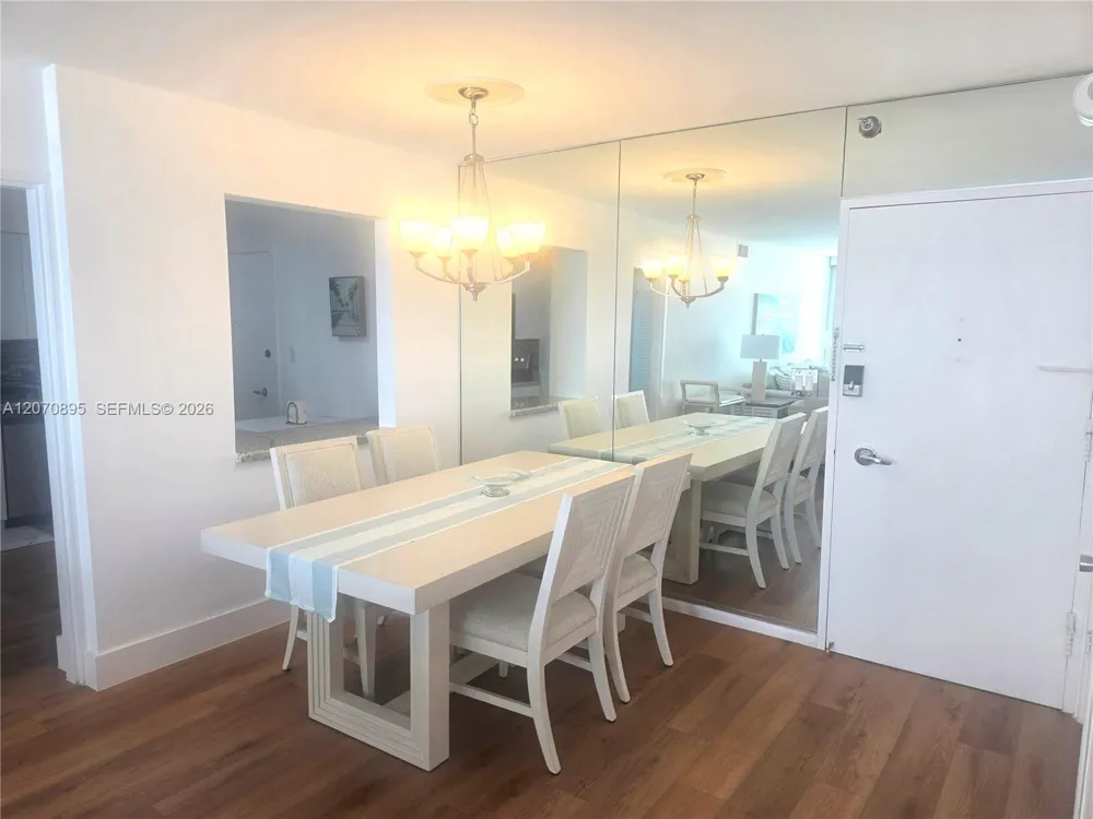 5151 Collins Ave #826 Miami Beach, FL 33140