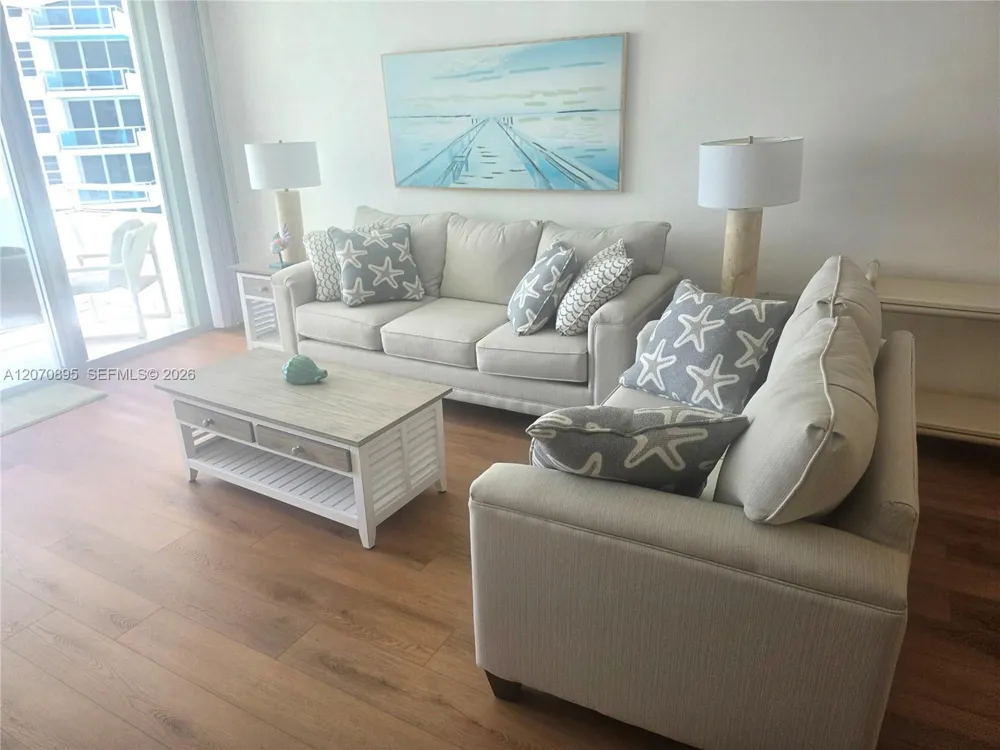 5151 Collins Ave #826 Miami Beach, FL 33140