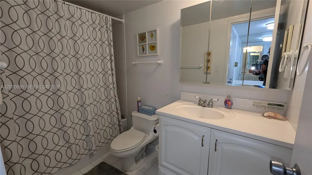 5151 Collins Ave #826 Miami Beach, FL 33140
