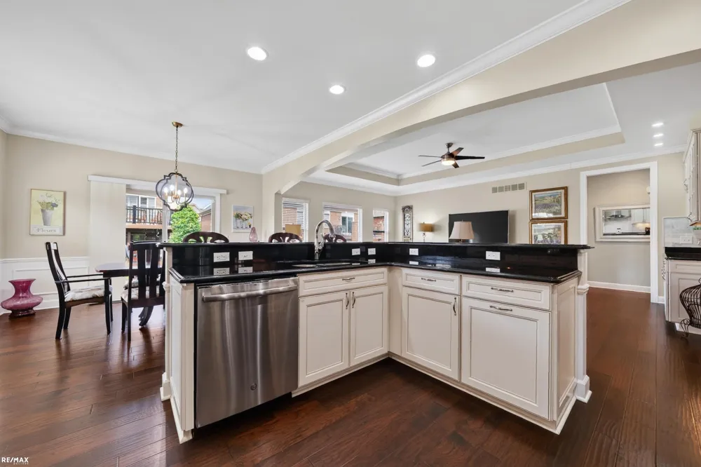 58773 Valley View Dr Drive Washington Township, MI 48094