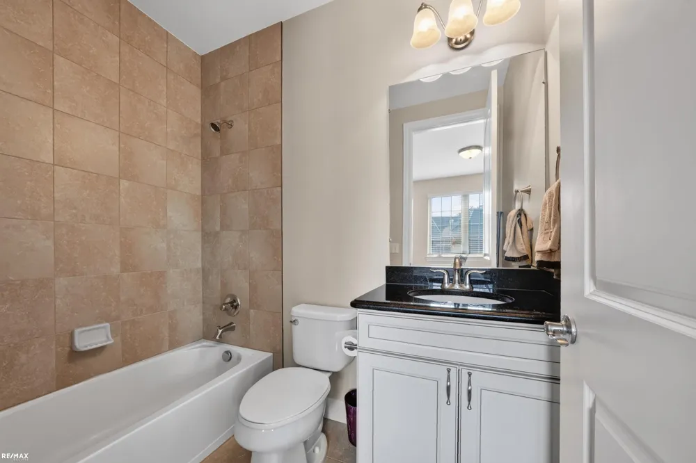 58773 Valley View Dr Drive Washington Township, MI 48094