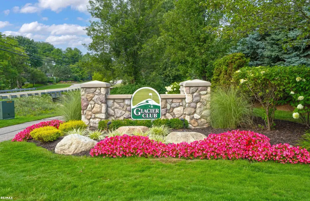58773 Valley View Dr Drive Washington Township, MI 48094