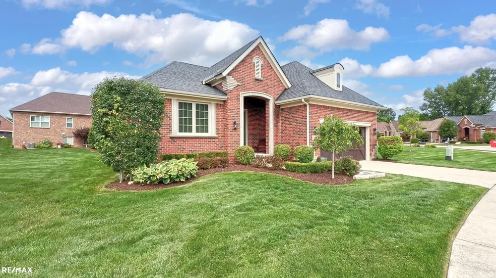 58773 Valley View Dr Drive Washington Township, MI 48094