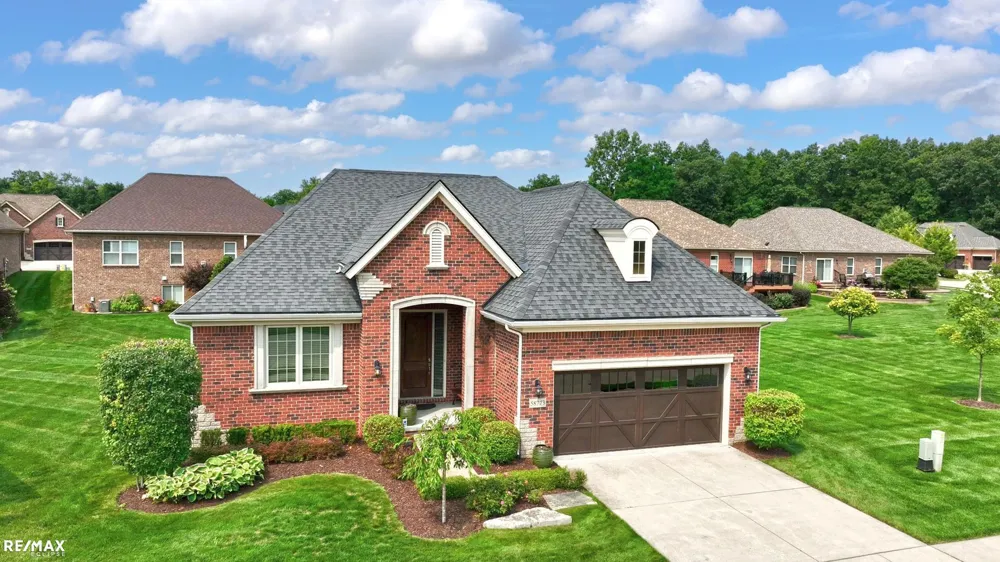 58773 Valley View Dr Drive Washington Township, MI 48094