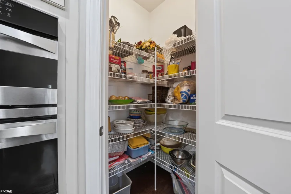 58773 Valley View Dr Drive Washington Township, MI 48094