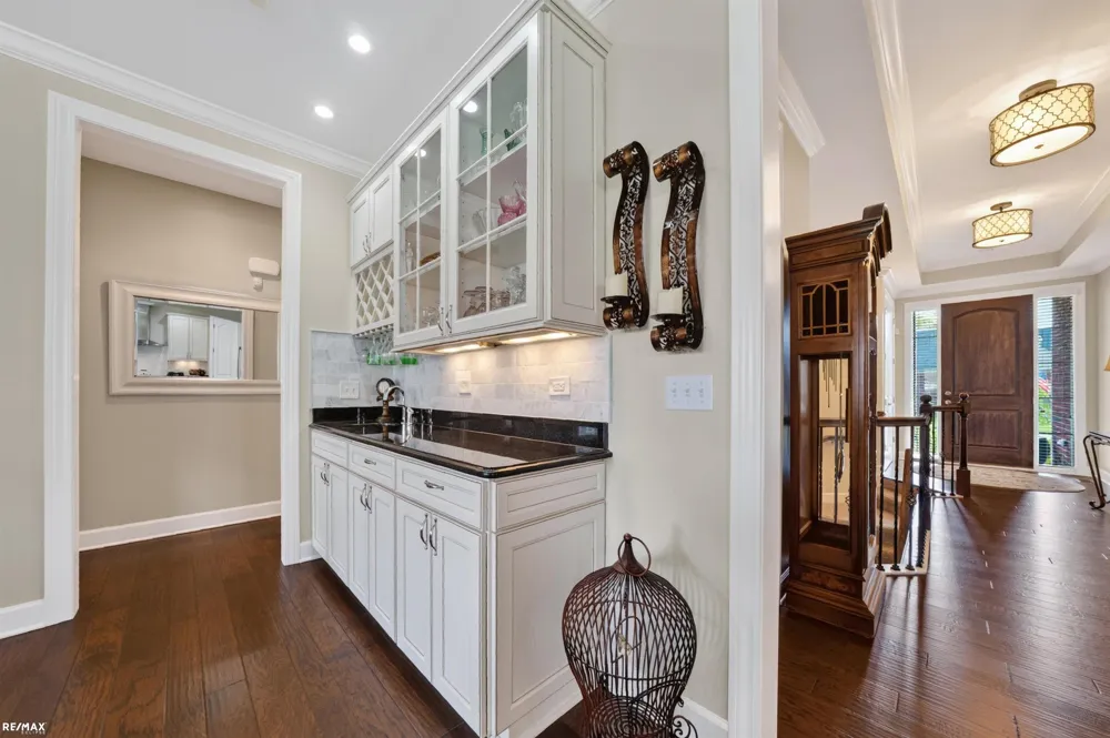 58773 Valley View Dr Drive Washington Township, MI 48094