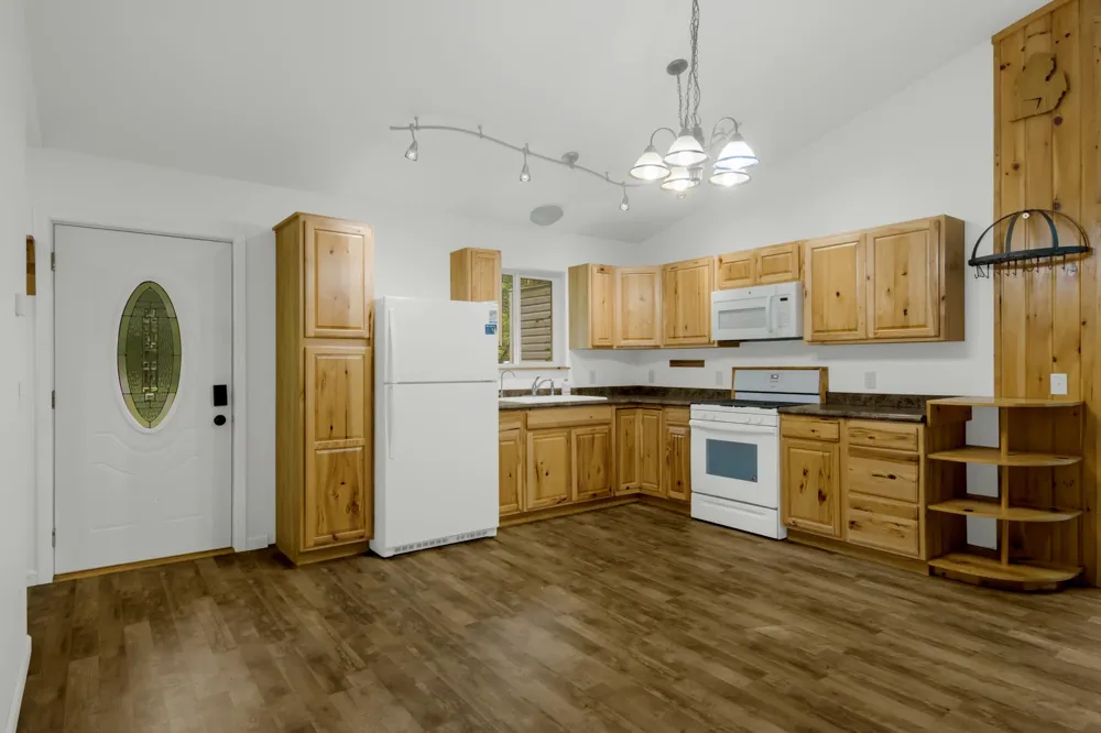 880 Cedar Trail Green Lake Township, MI 49643