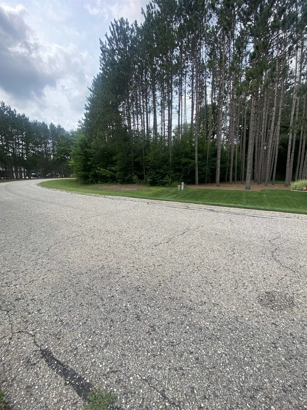 413 Maplebrooke Lane Haring Charter Township, MI 49601