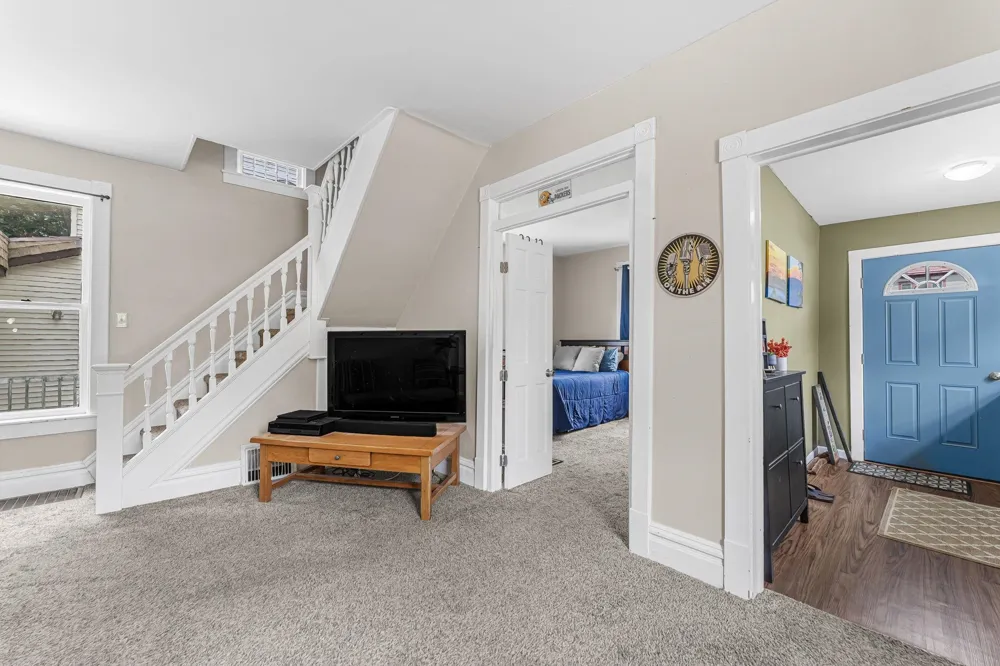328 Howard Street Cadillac City, MI 49601