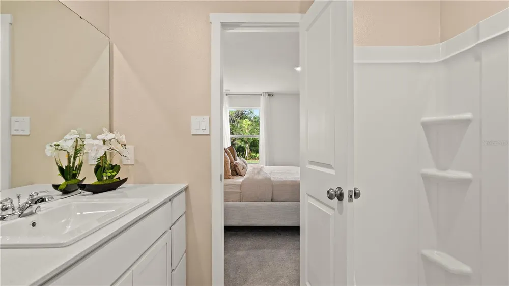 327 NOLA LANE Dundee, FL 33838