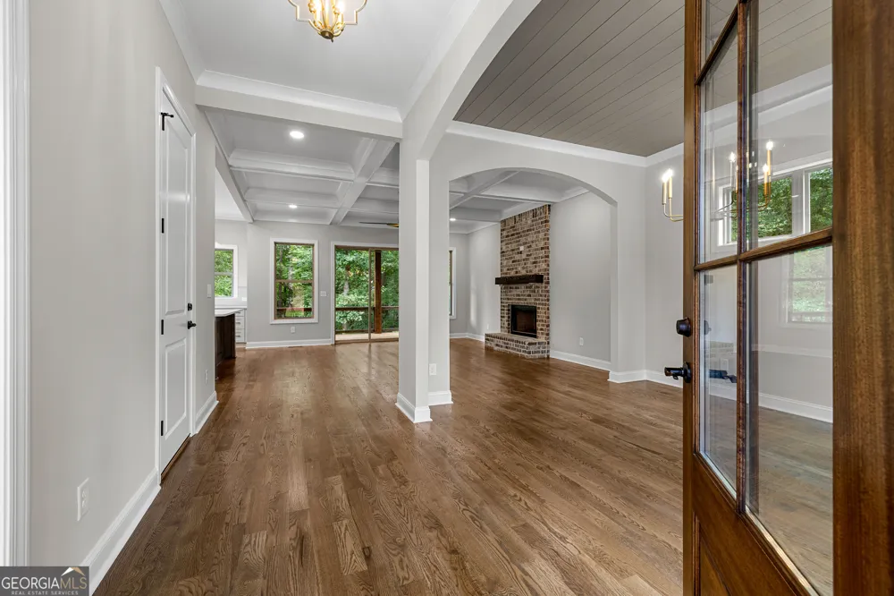 118 Sunny Point CIR LaGrange, GA 30240