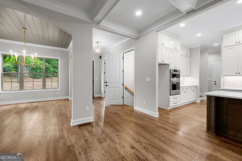 118 Sunny Point CIR LaGrange, GA 30240