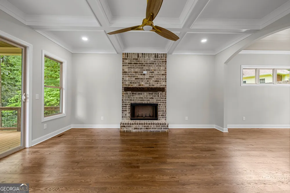 118 Sunny Point CIR LaGrange, GA 30240