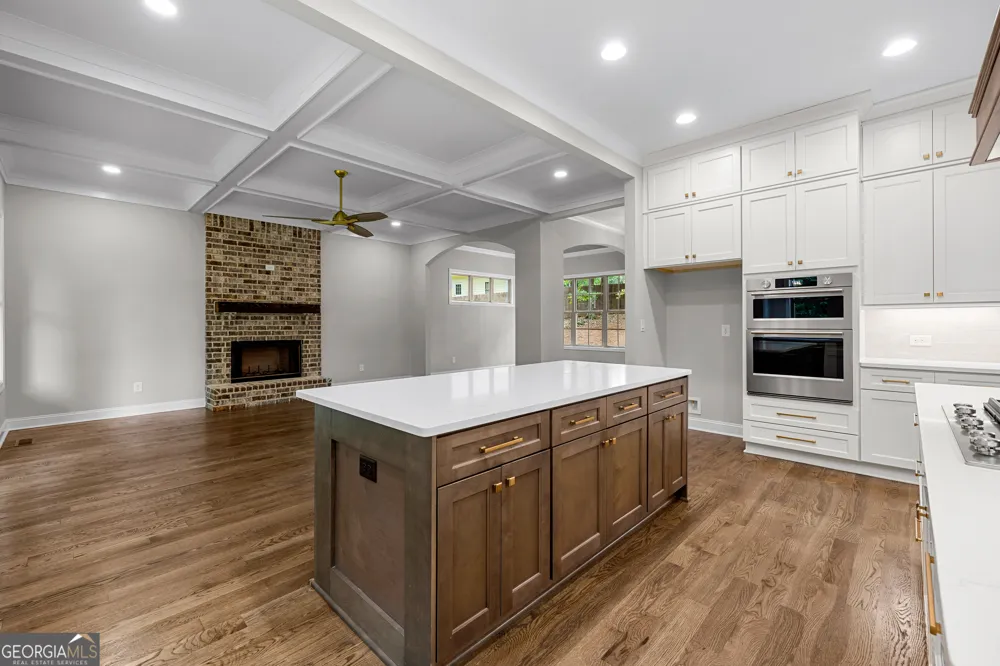 118 Sunny Point CIR LaGrange, GA 30240