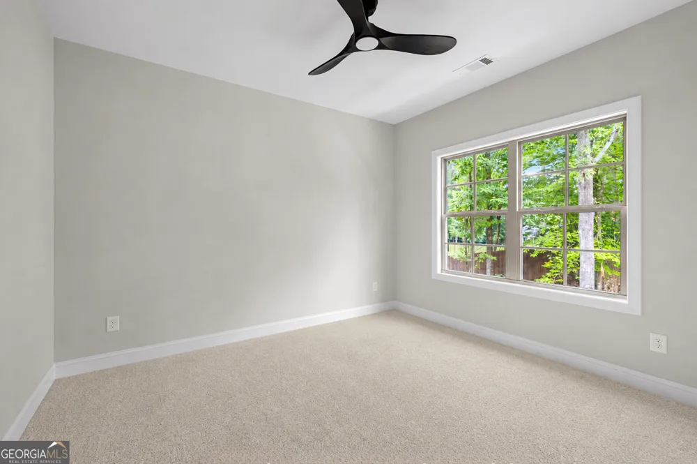 118 Sunny Point CIR LaGrange, GA 30240